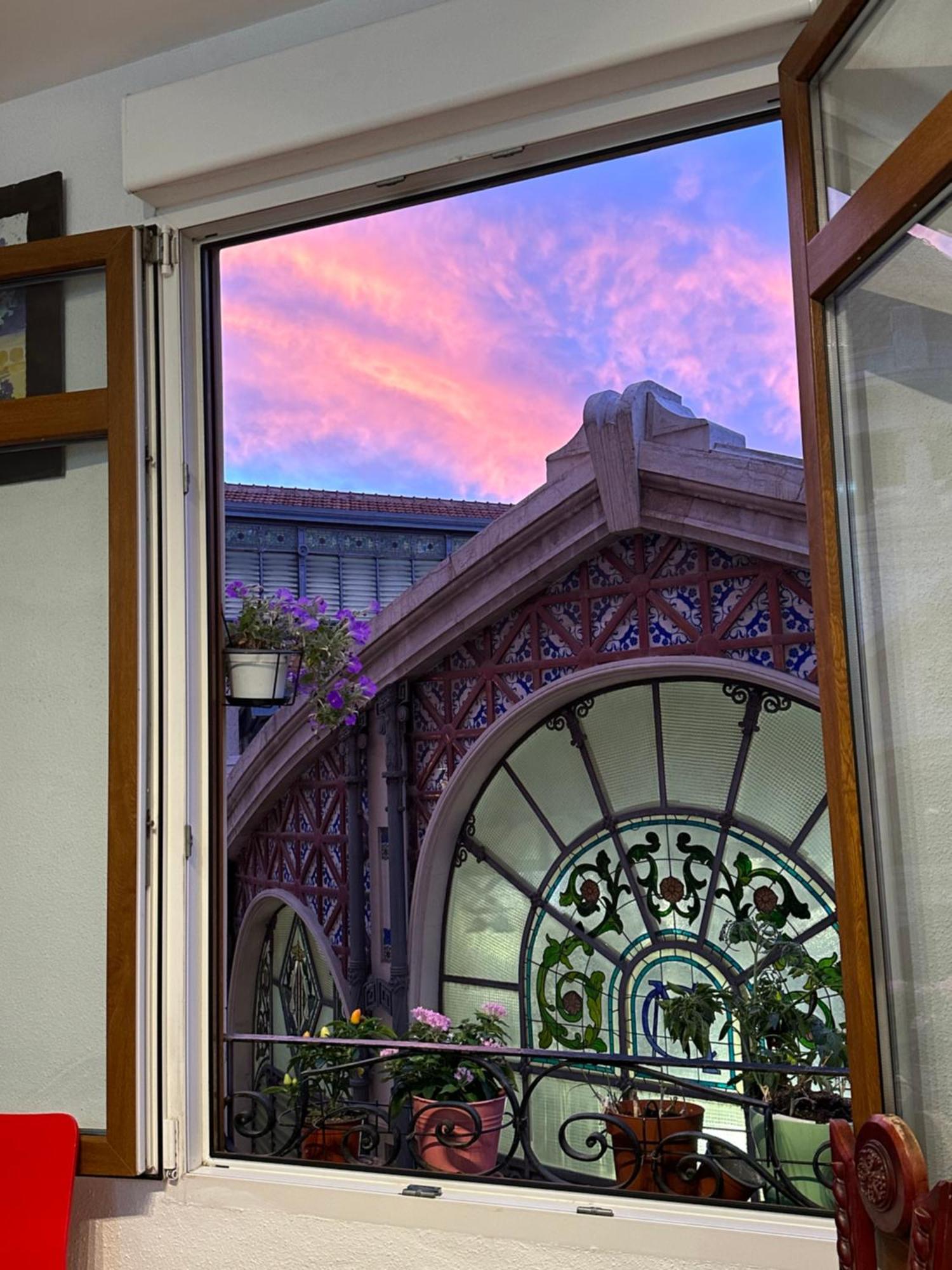 Mirador 1 Del Mercado Central - Habitacion Con Bano Privado En El Centro De La Ciudad Vella Valencia Exterior foto
