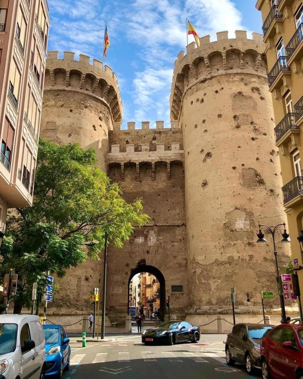 Mirador 1 Del Mercado Central - Habitacion Con Bano Privado En El Centro De La Ciudad Vella Valencia Exterior foto