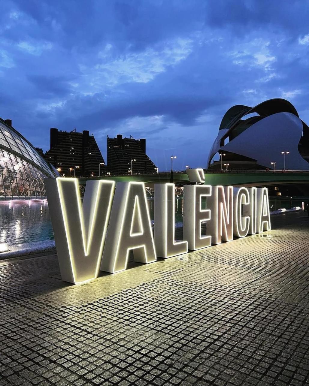 Mirador 1 Del Mercado Central - Habitacion Con Bano Privado En El Centro De La Ciudad Vella Valencia Exterior foto